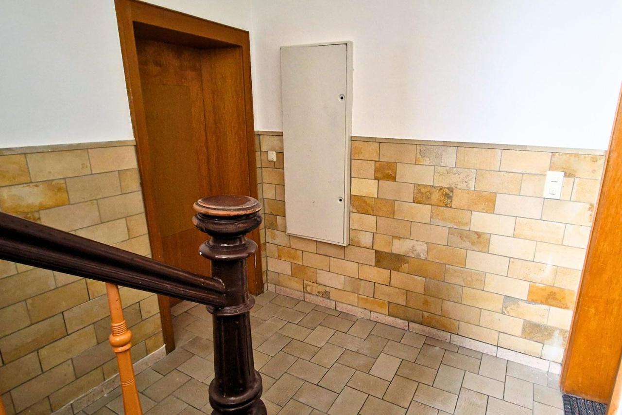 Cozy Apartment In Oberhausen Oberhausen  Dış mekan fotoğraf